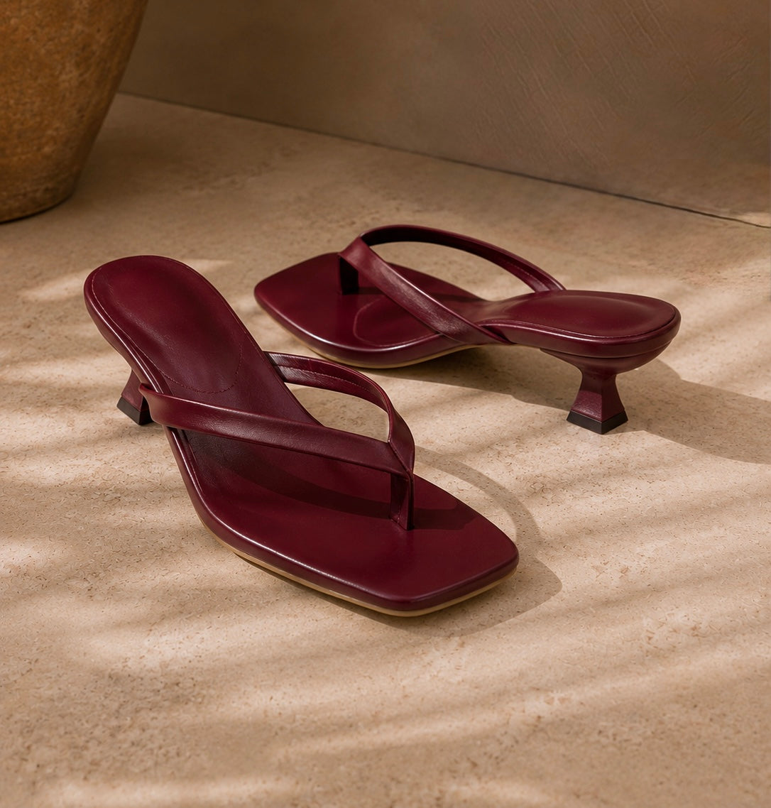 Sandales Élégance Minimaliste – Talon Chic & Design Épuré